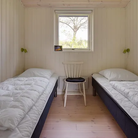 Three-bedroom Holiday In * הלס